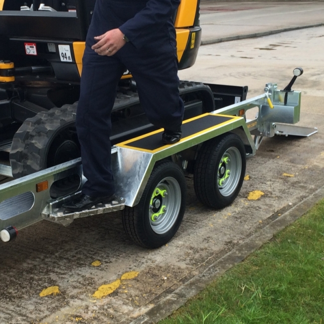 remorque porte engins indespension alumax ptac 3 5t charge utile 2 9t