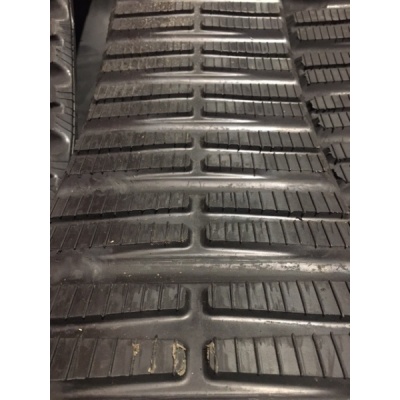 Chenille caoutchouc 250x87.63x28 pour TORO TX420, TX425, TX427, TX525