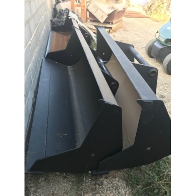 Godet à terre pour Telescopique MANITOU 0.7m3