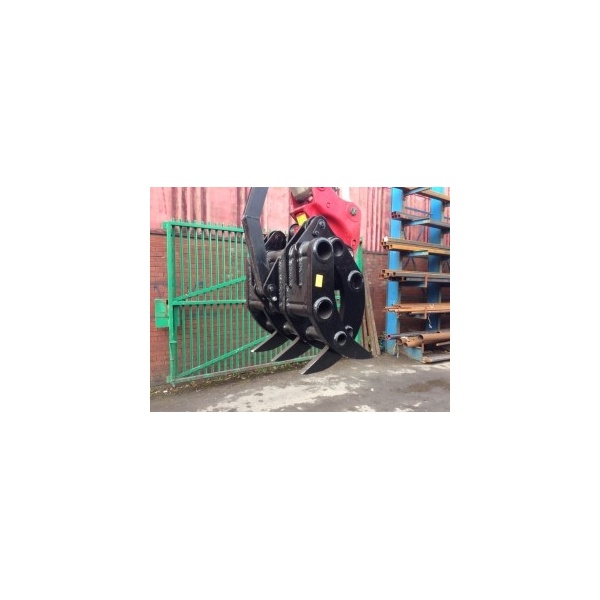 grapple4-300x225_308388854